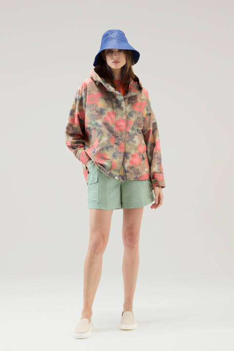 Jacket in a Cotton-linen Blend with a Multicolored Print Green | Woolrich