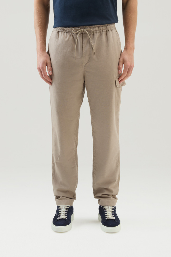 Pantalon cargo en coton et lin mélangés teint en pièce Beige photo 1 | Woolrich