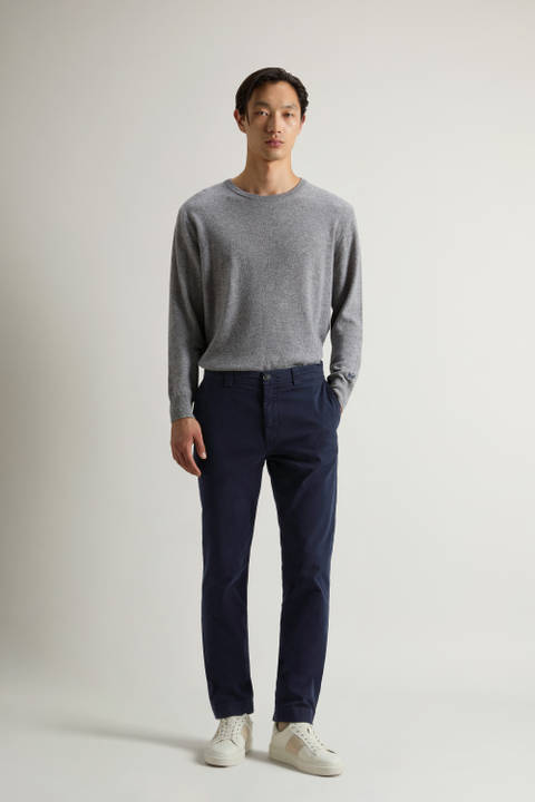 Garment-Dyed Chino Pants in Stretch Cotton Twill Blue | Woolrich