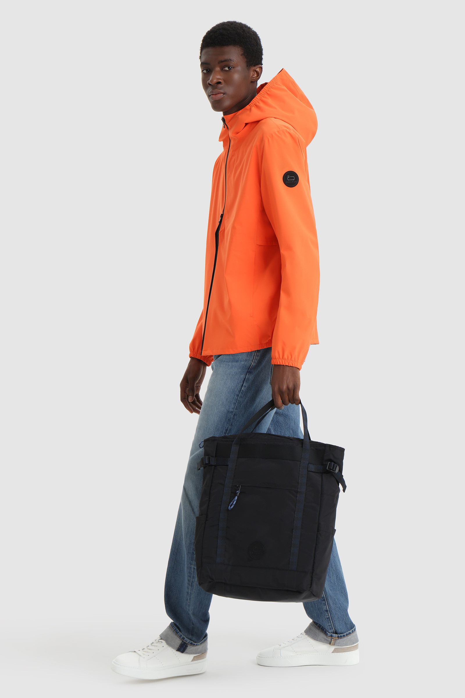 Veste Pacific ultralégère étanche à deux épaisseurs orange photo 2 | Woolrich