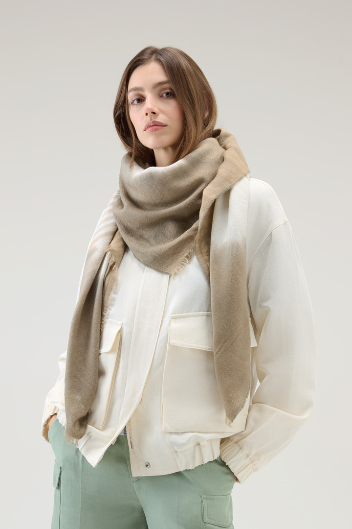 Wool and Cotton Blend Scarf with Micro-Check Pattern Beige photo 4 | Woolrich