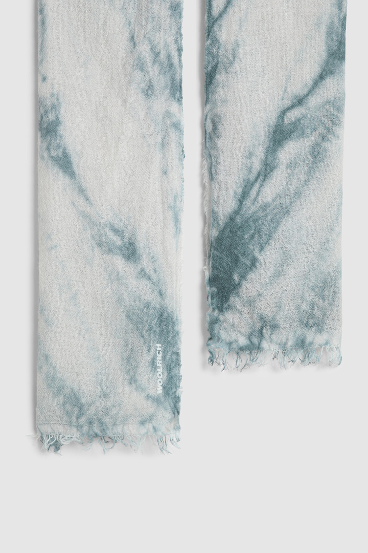 Luxe Scarf in Garment-Dyed Cotton Blue photo 2 | Woolrich