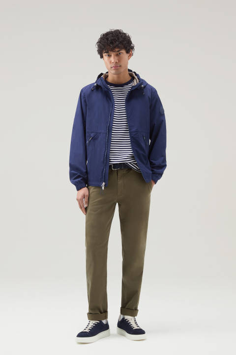 Windjack van crinkle nylon met capuchon Blauw | Woolrich