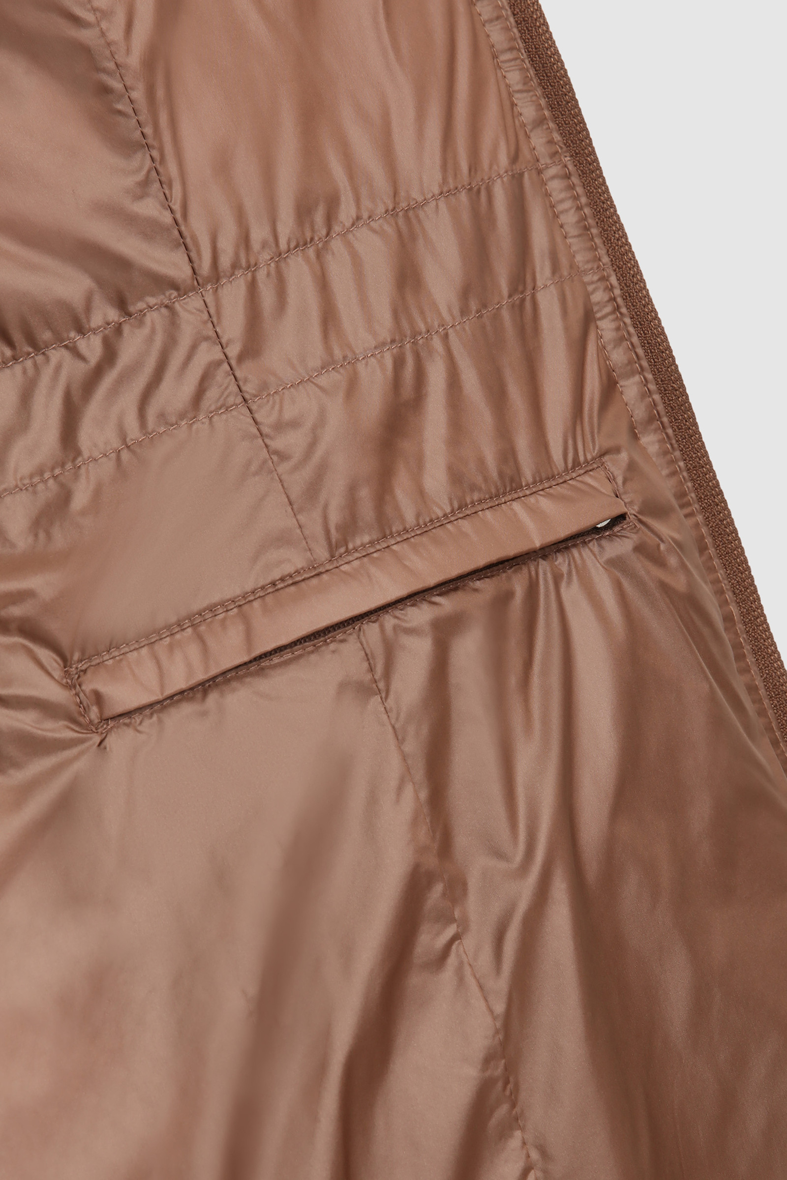 Faltbare Jacke Silas aus recyceltem Nylon