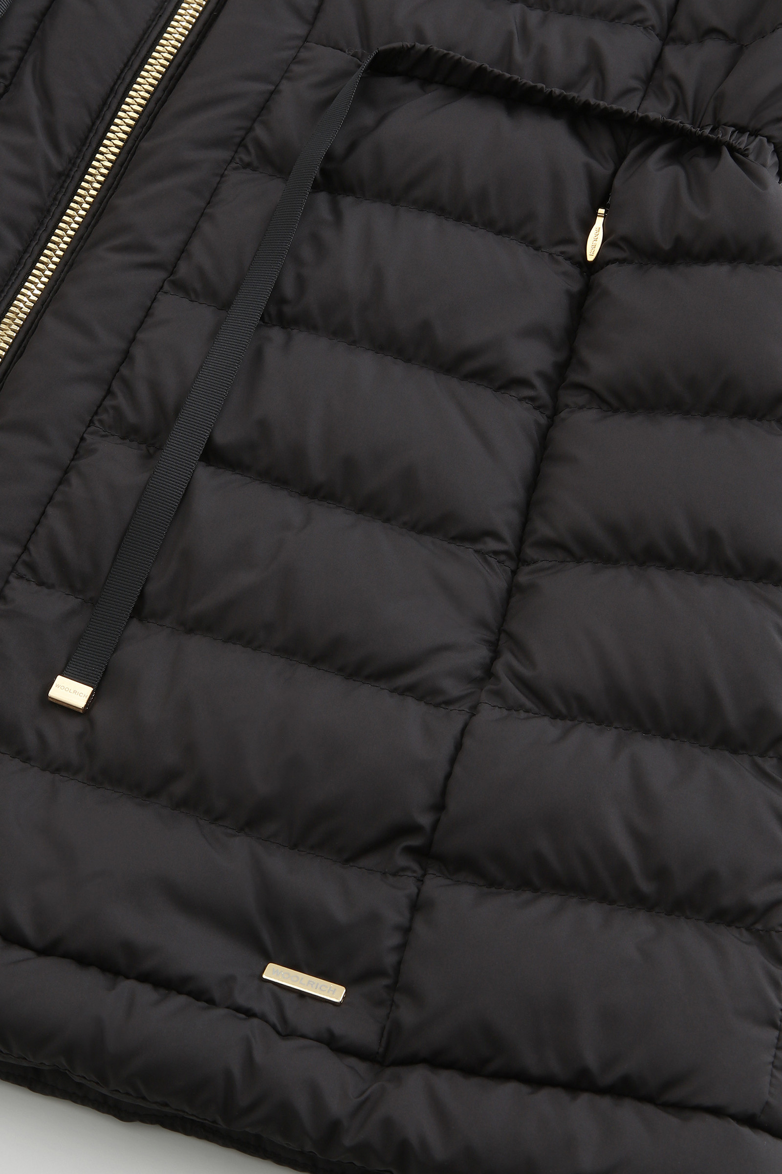 Gilet matelassé Hibiscus avec capuche noir photo 7 | Woolrich
