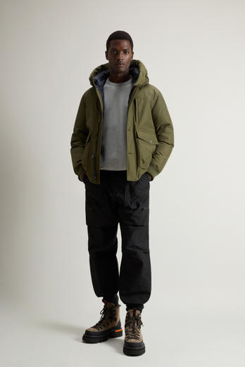 Bomberjacke aus Ramar Cloth mit Kapuze Grün | Woolrich