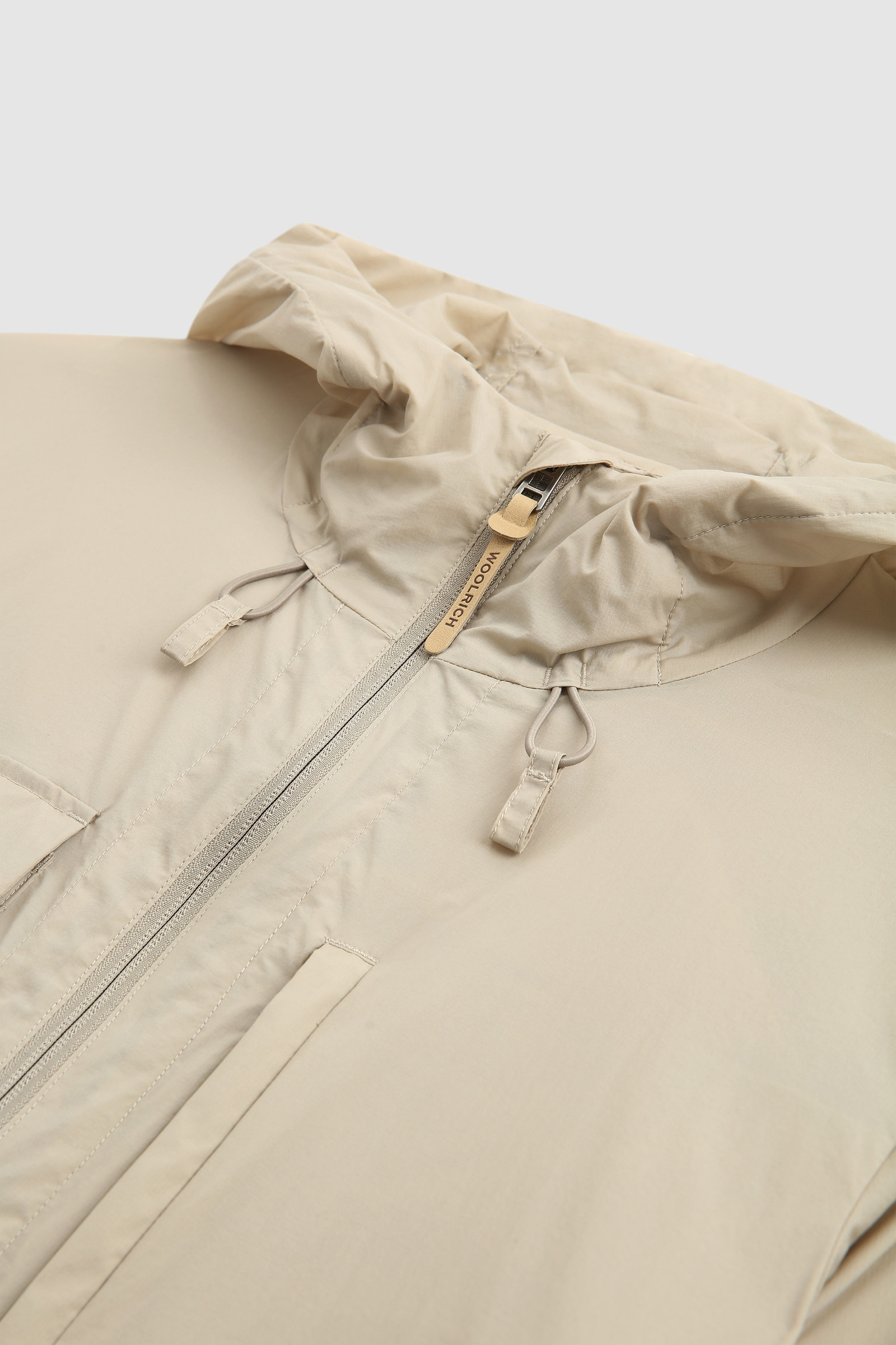 Ultralight Mountain Ripstop Windbreaker Brown photo 9 | Woolrich