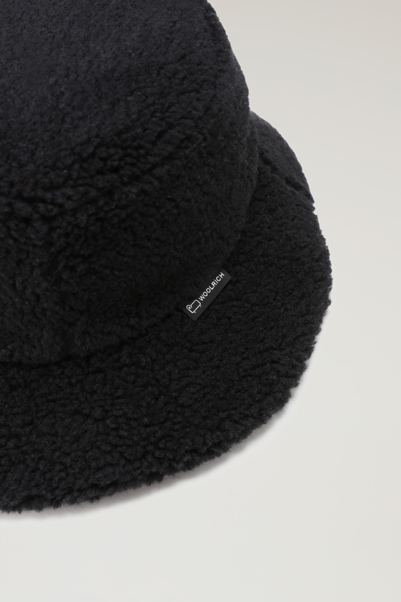 Curly Hat in Fleece and Sherpa Wool Black photo 2 | Woolrich