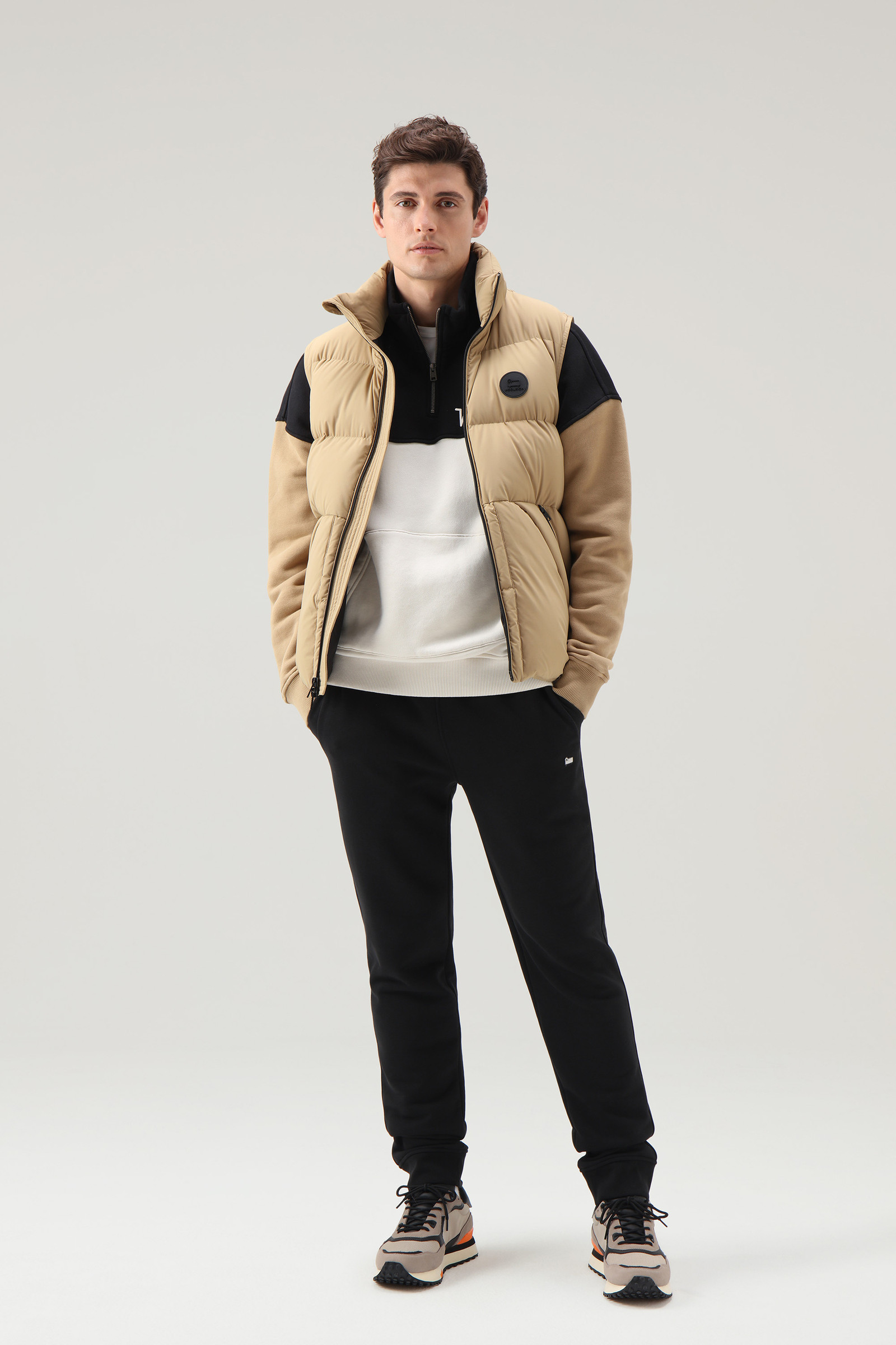 Color-Block Half-Zip Sweatshirt with Printed Logo Grey photo 2 | Woolrich