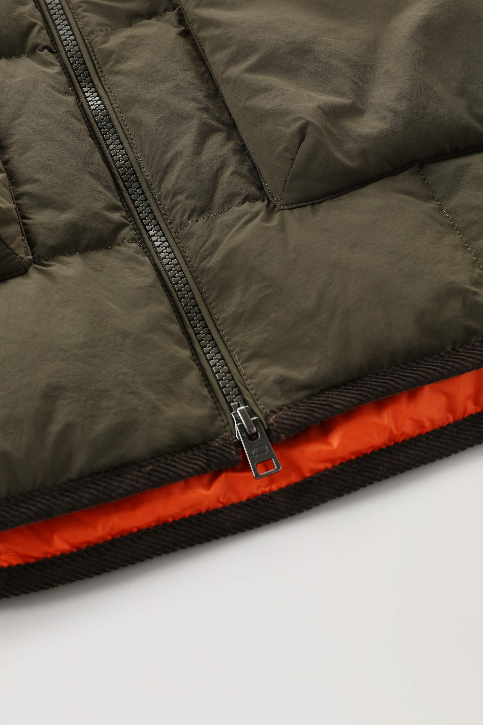 Heritage Terrain Vest Green photo 9 | Woolrich