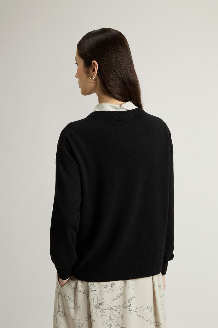 Crewneck Sweater in Virgin Wool and Cashmere Blend Black photo 3 | Woolrich