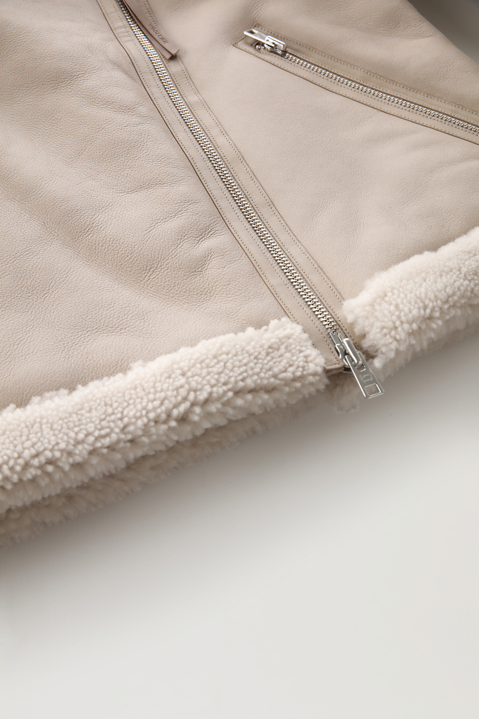 Harmony Aviator Jacke aus Merino Shearling braun photo 8 | Woolrich