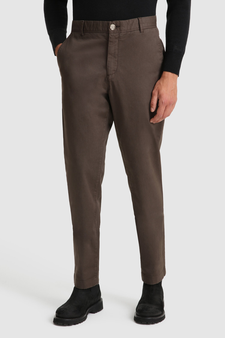 Pantaloni chino in cotone tinto in capo elasticizzato