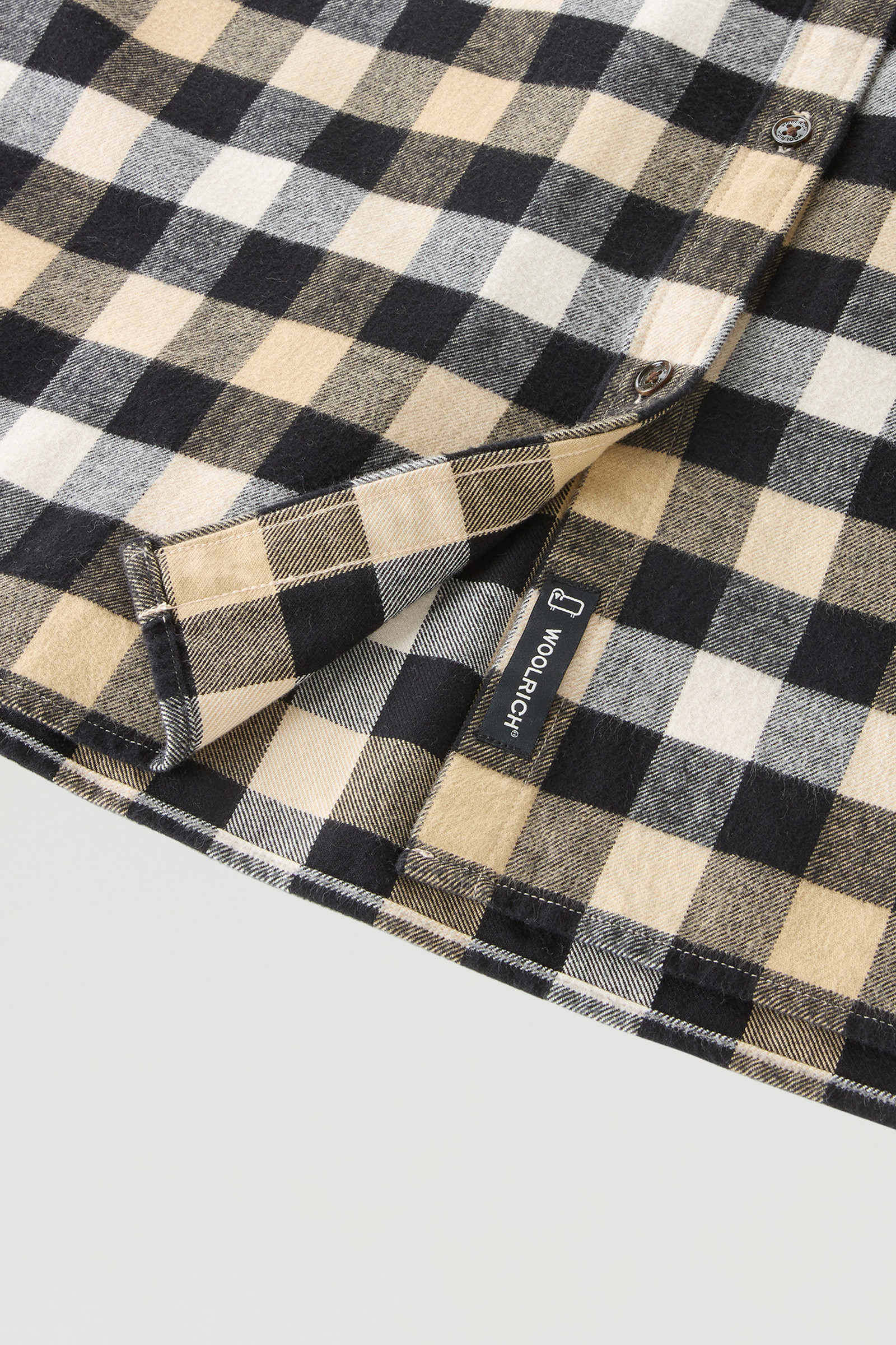 Karoshirt aus Flanell beige photo 8 | Woolrich