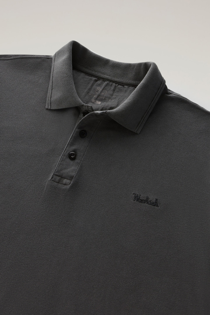 Garment-Dyed Mackinack Polo in Stretch Cotton Piquet Black photo 6 | Woolrich