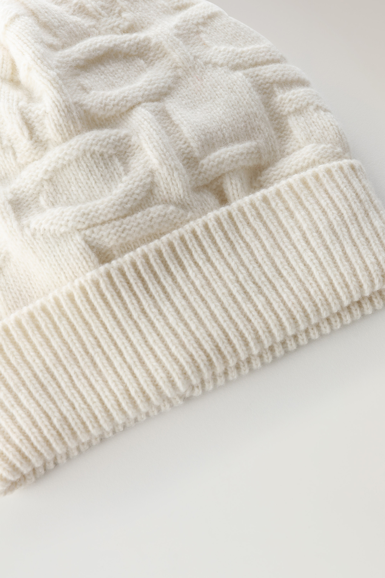 Berretto Monogram per bambini in misto lana Merino Bianco photo 3 | Woolrich