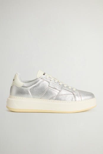 Arrow Sneakers in Laminated Leather Gray | Woolrich