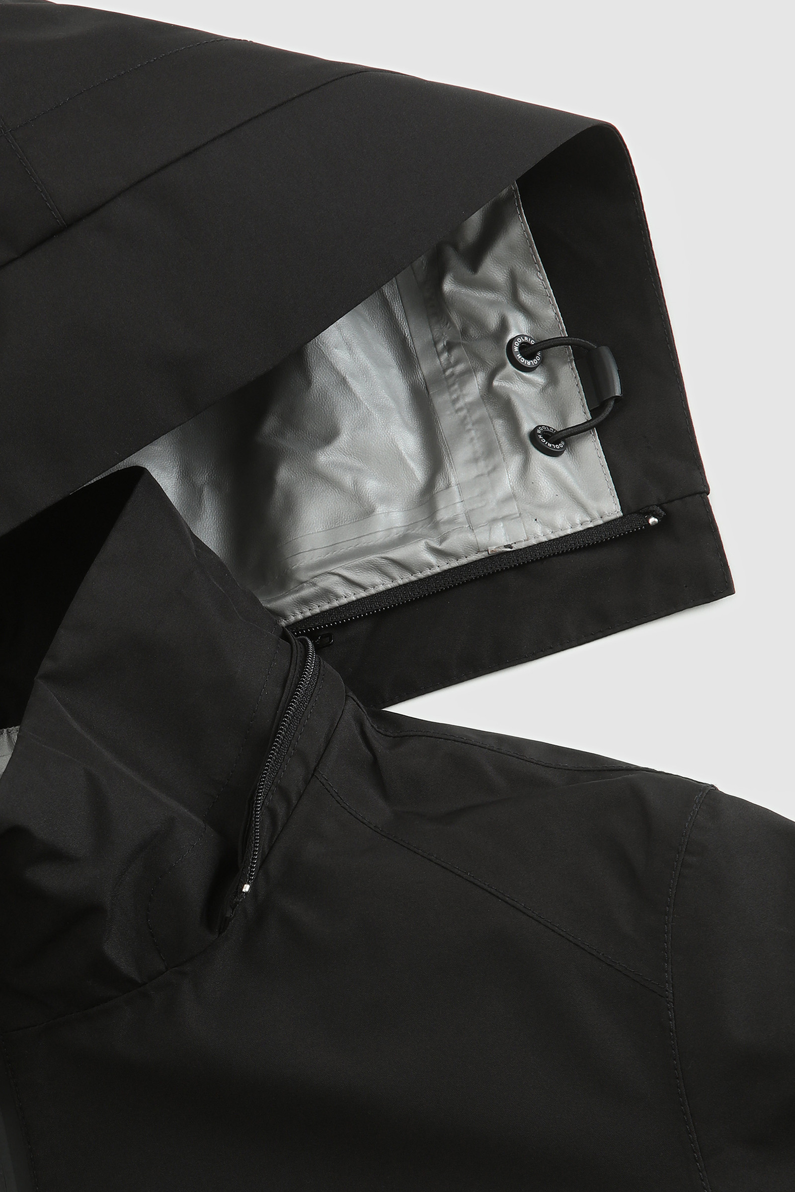 Light Waterproof Clay Parka in Gore-Tex Black photo 6 | Woolrich