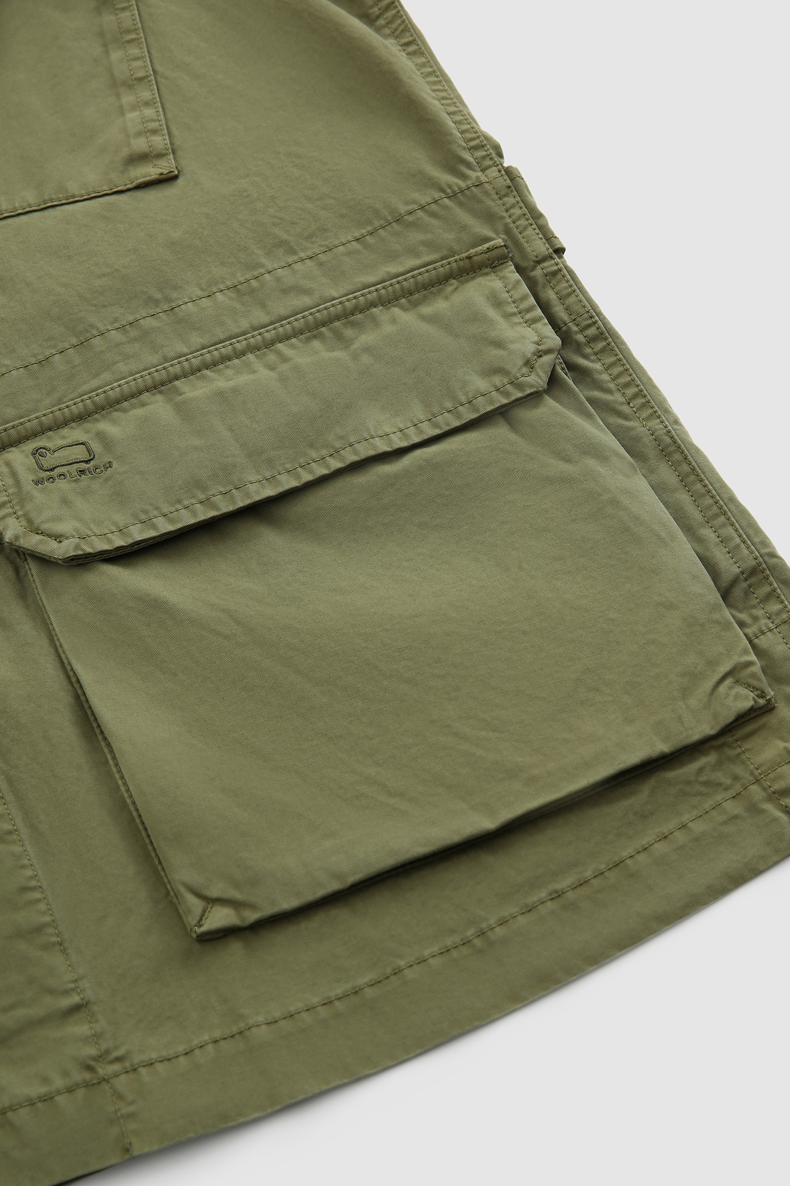 Crew Field Jacket in Soft Garment-Dyed Cotton Green photo 7 | Woolrich
