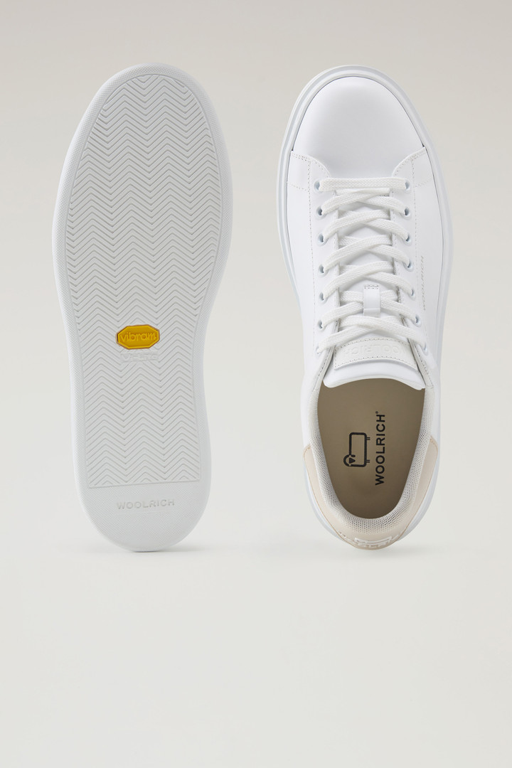 Sneakers Classic Court en cuir avec écusson contrastant Blanc photo 4 | Woolrich