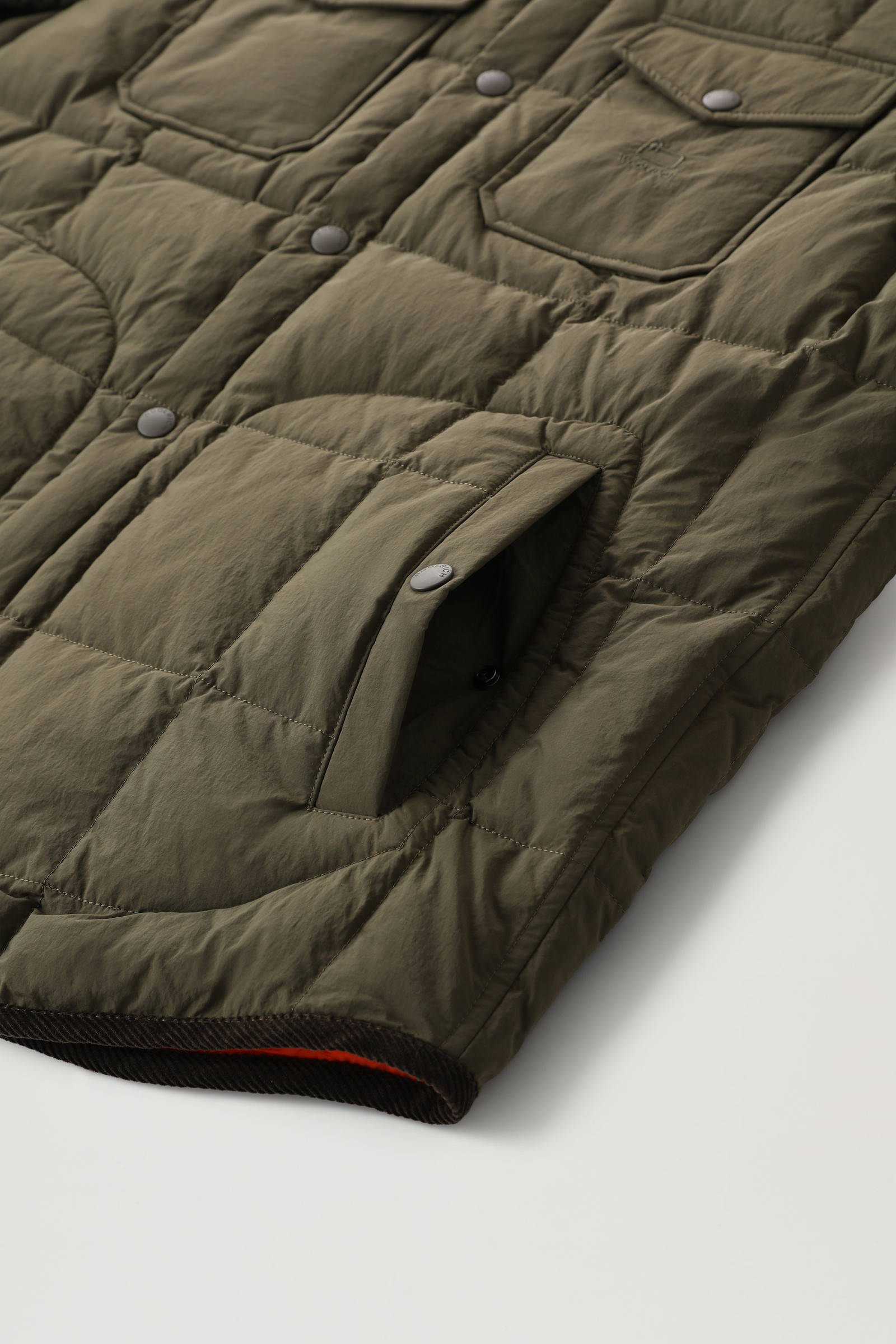 Padded Heritage Terrain Overshirt in Taslan Nylon Green photo 7 | Woolrich