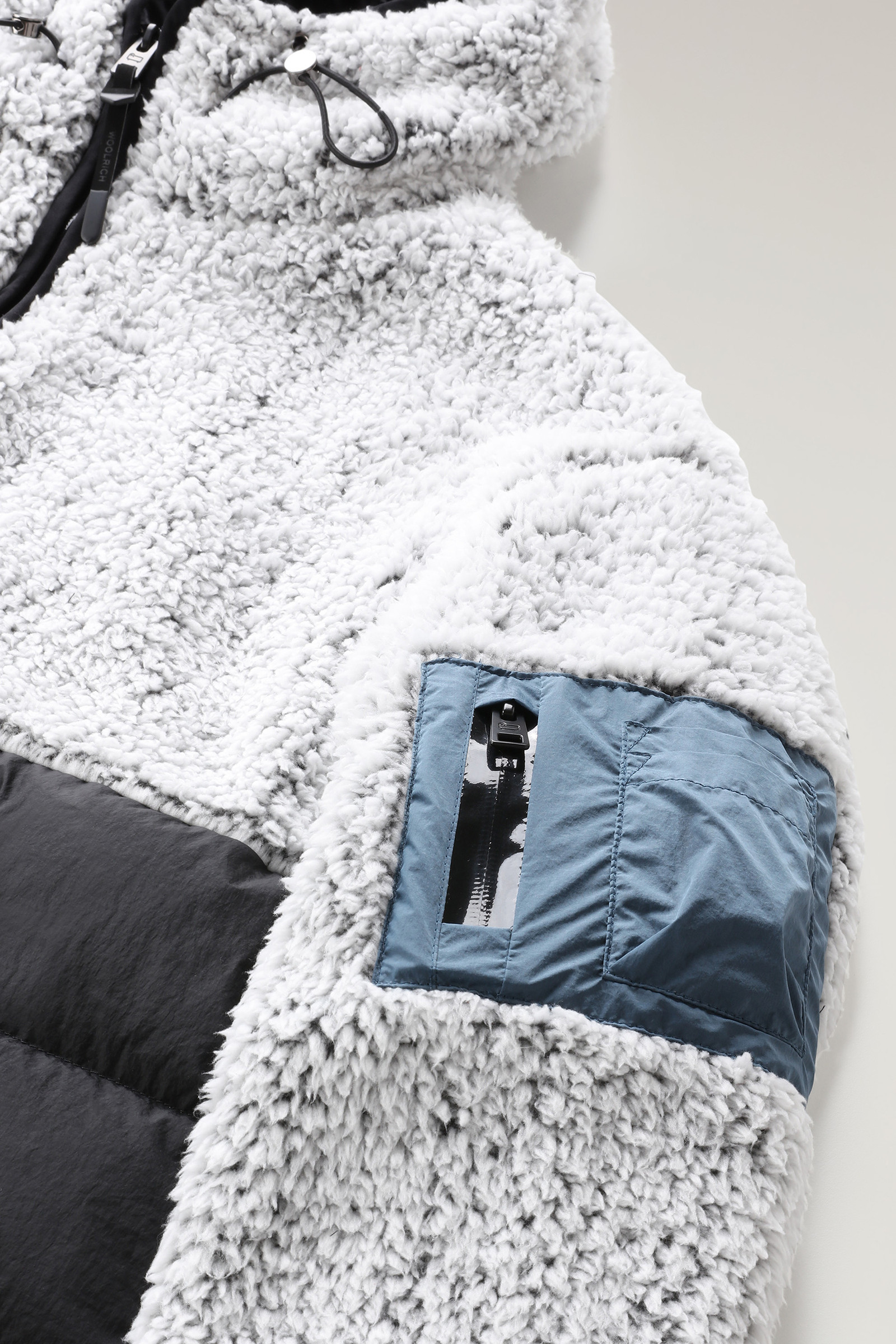 Felpa con cappuccio in pile e nylon crinkle nero photo 7 | Woolrich