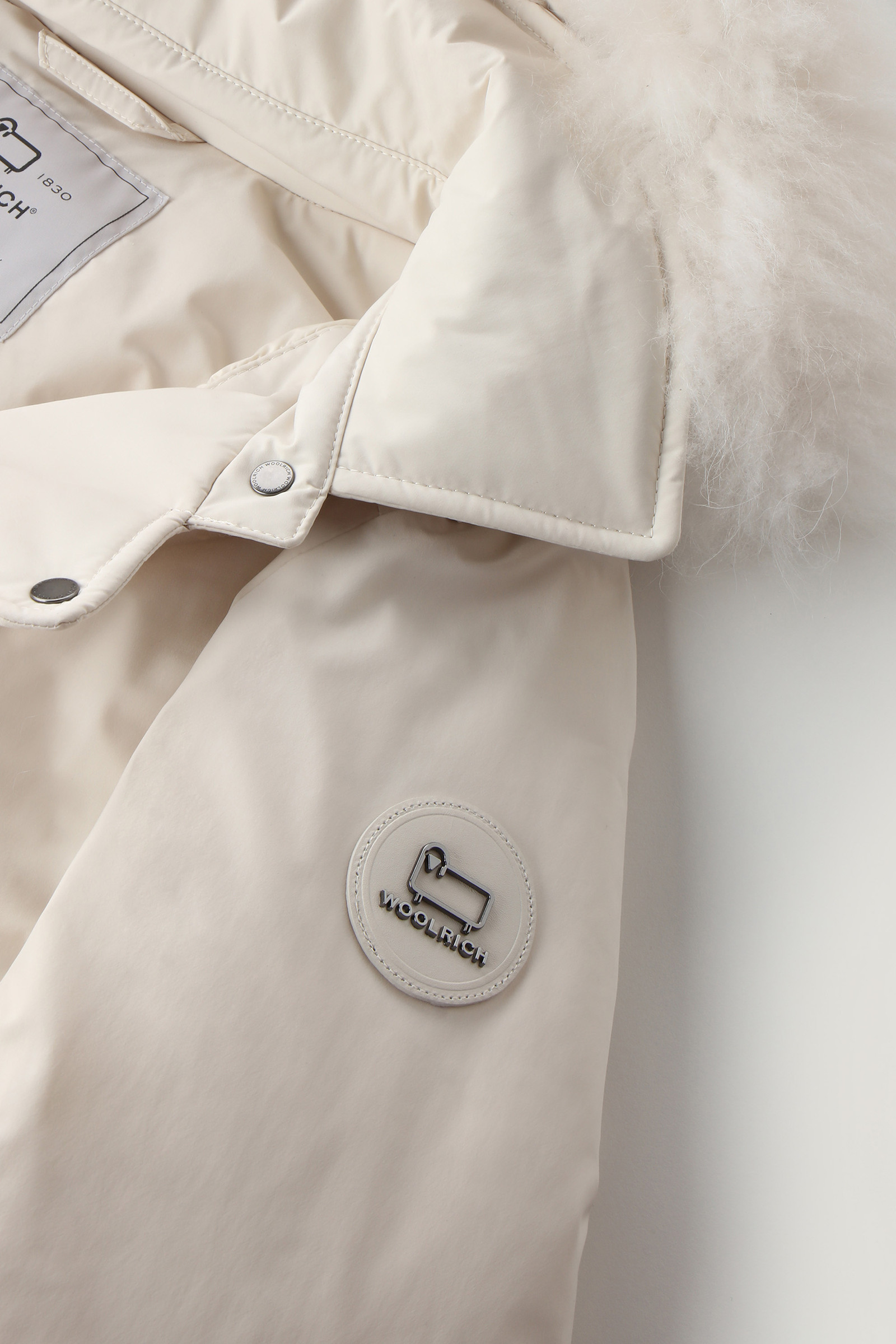 Modern Vail Parka in Urban Touch met afneembaar kasjmier bont wit photo 8 | Woolrich