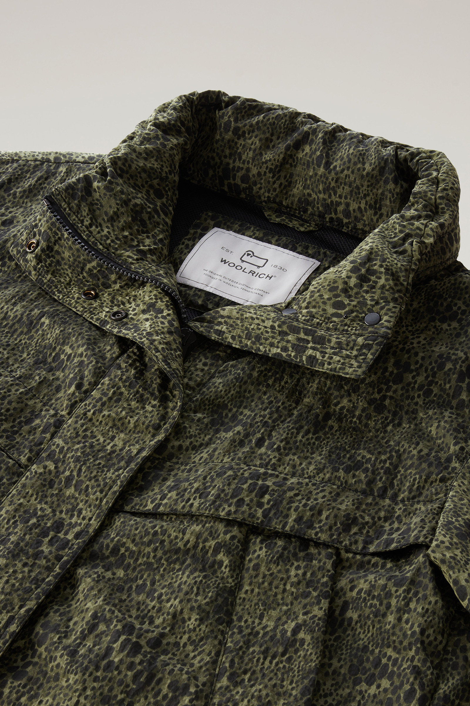 Veste Camo avec capuche pliable vert photo 6 | Woolrich