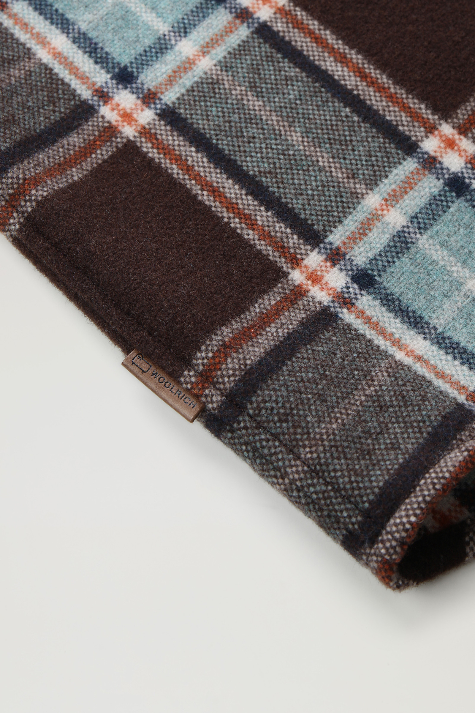 Alaskan Check Overshirt in Recycled Italian Wool Blend Beige photo 8 | Woolrich