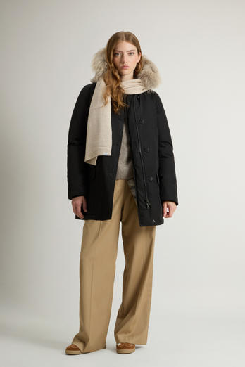 Arctic Parka in Ramar Cloth with Four Pockets and Detachable Fur Black | Woolrich