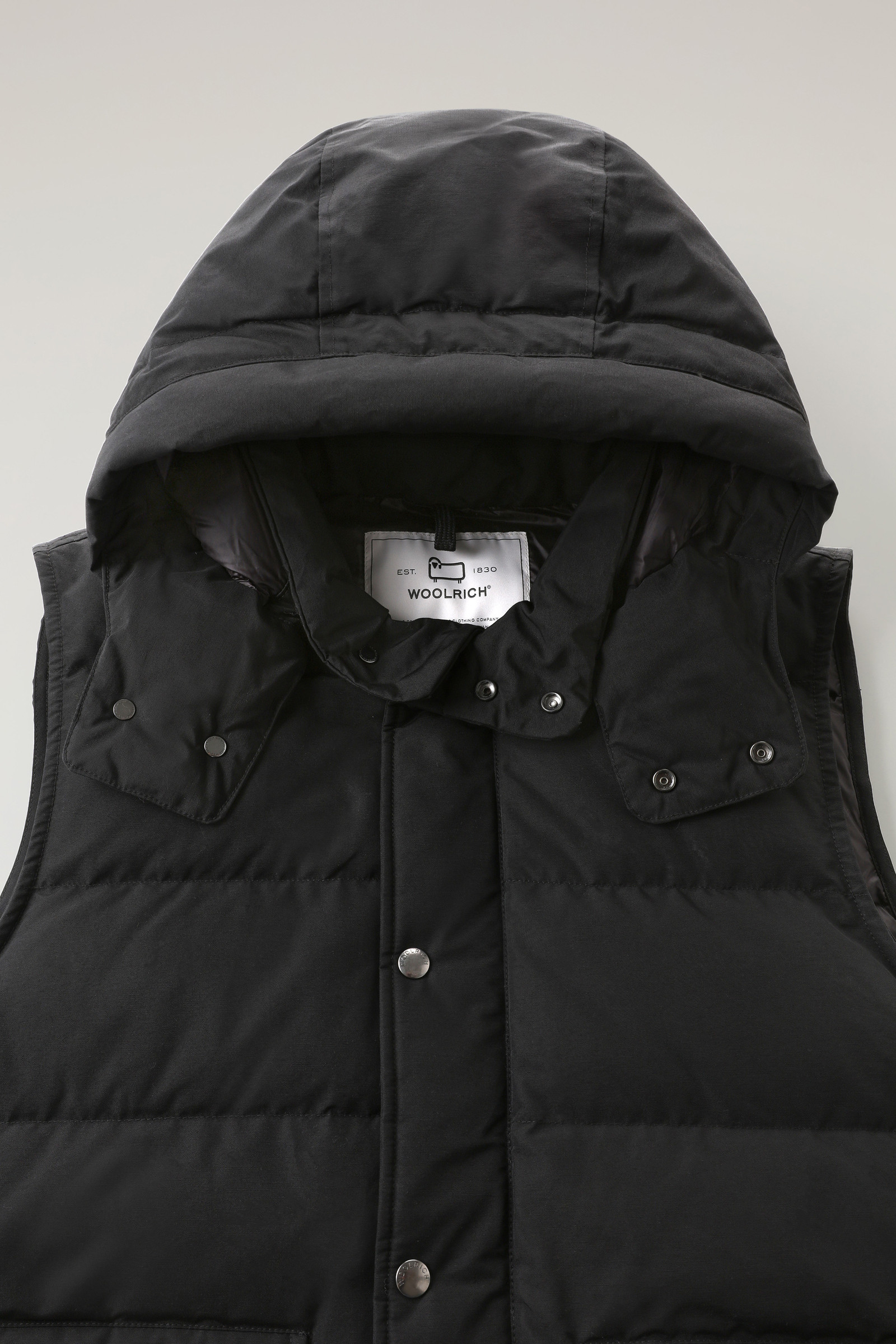 Aleutian Vest with Detachable Hood Black photo 6 | Woolrich