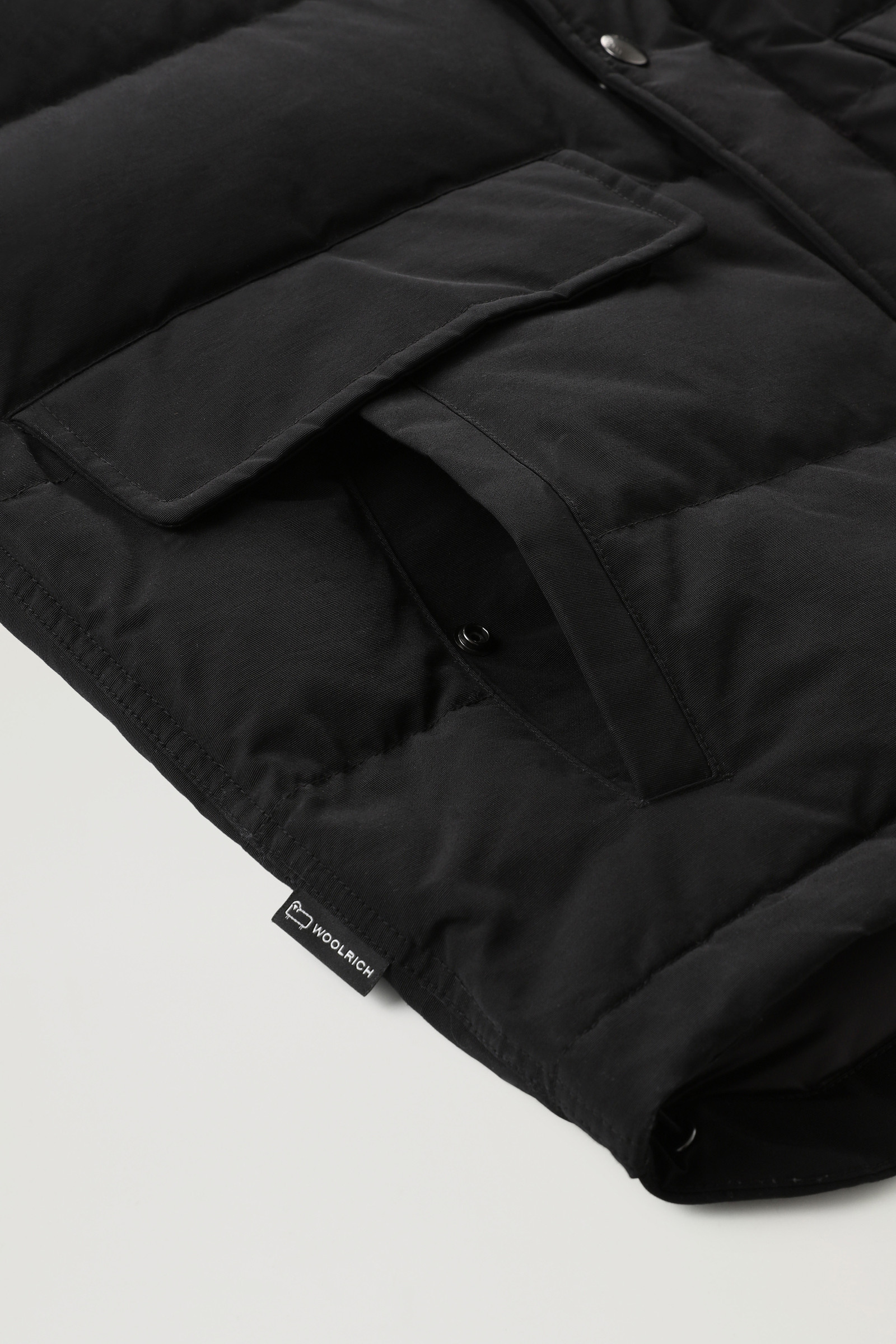 Aleutian Vest with Detachable Hood Black photo 8 | Woolrich