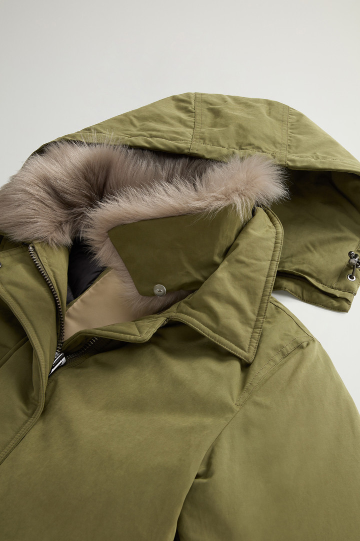 Arctic Parka aus Mountain Cloth mit Kapuze und abnehmbarem Pelz Grün photo 8 | Woolrich