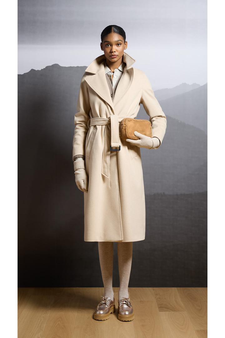 Cappotto in pura lana vergine italiana realizzato utilizzando un tessuto Loro Piana Beige photo 10 | Woolrich