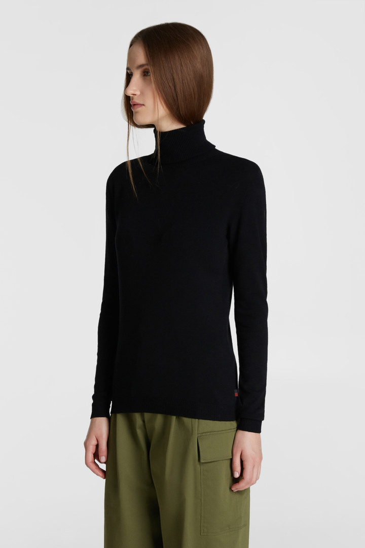 Rollkragenpullover aus Wollstretch