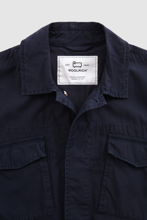 Feldjacke mit Rundhalsausschnitt aus weicher, stückgefärbter Baumwolle Blau photo 2 | Woolrich