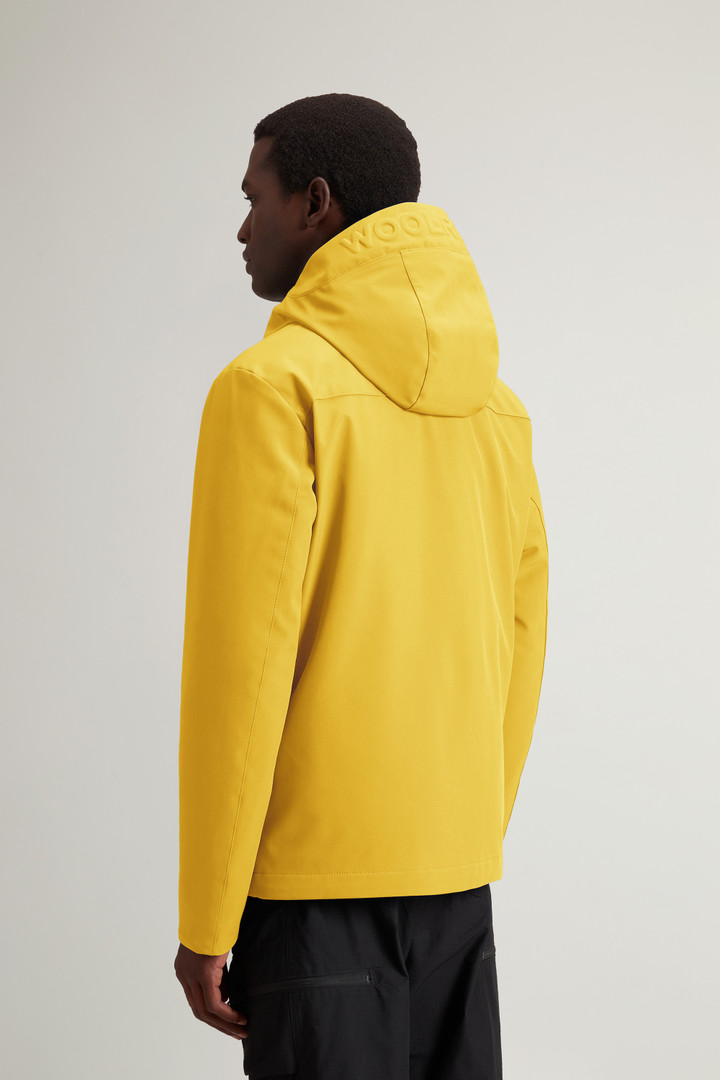 Pacific Jacket in Tech Softshell Yellow photo 3 | Woolrich