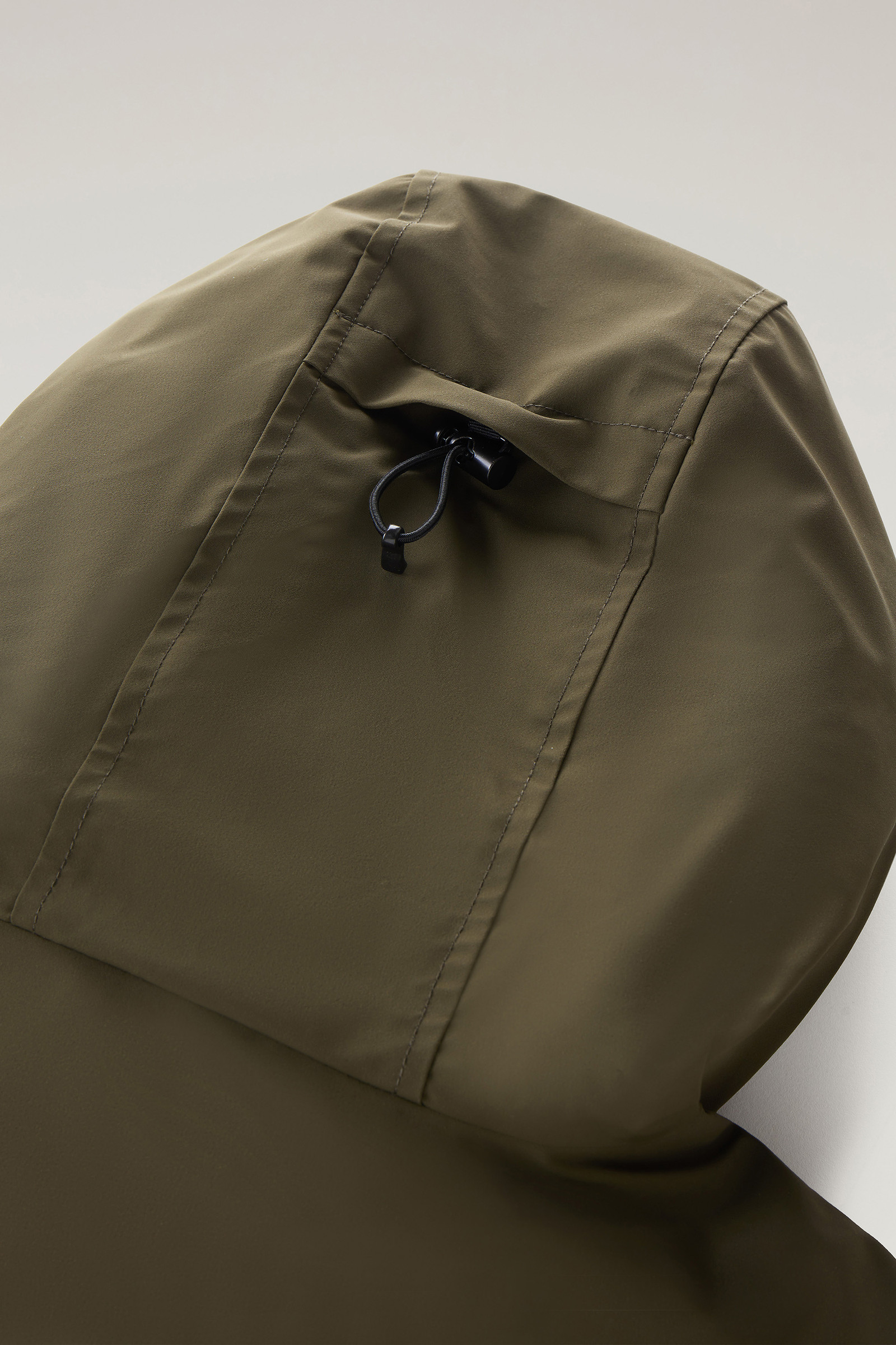 Arctic Parka de nailon elástico verde photo 9 | Woolrich