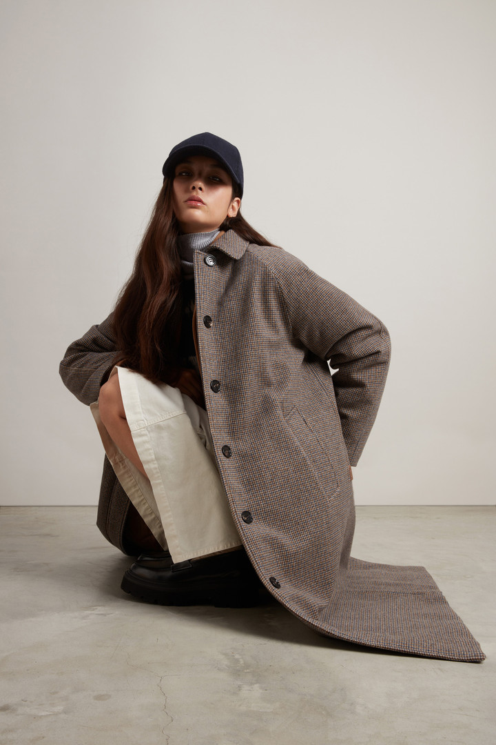 Cappotto in pura lana vergine realizzato con un tessuto Loro Piana Donna beige Woolrich IT