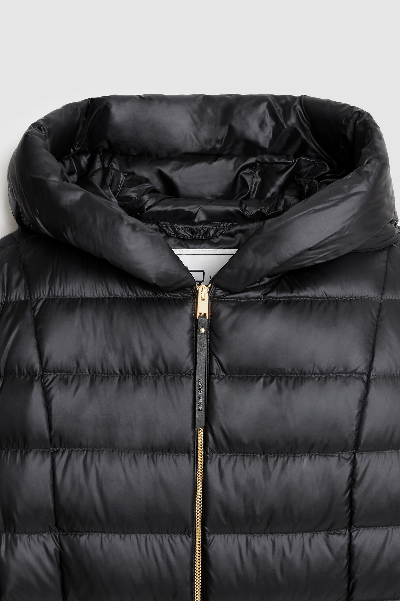 Steppjacke Abbie aus Nylon-Satin mit Kapuze