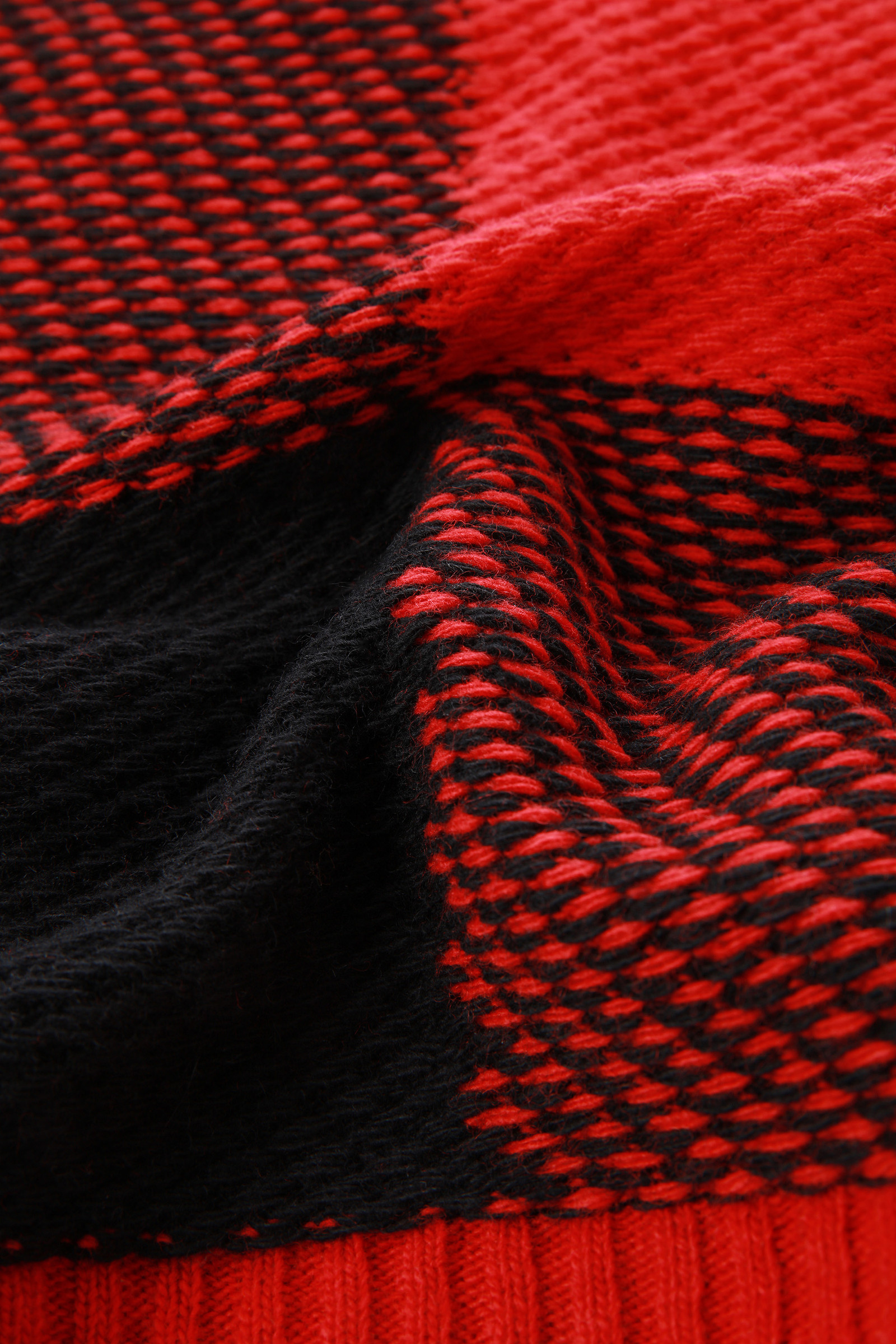 Buffalo Check Boys' Crewneck in Merino Wool Blend Red photo 8 | Woolrich