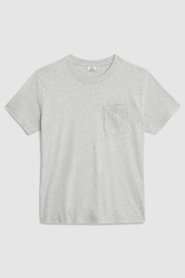 T-shirt met zak en logo in reliëf Grijs photo 1 | Woolrich