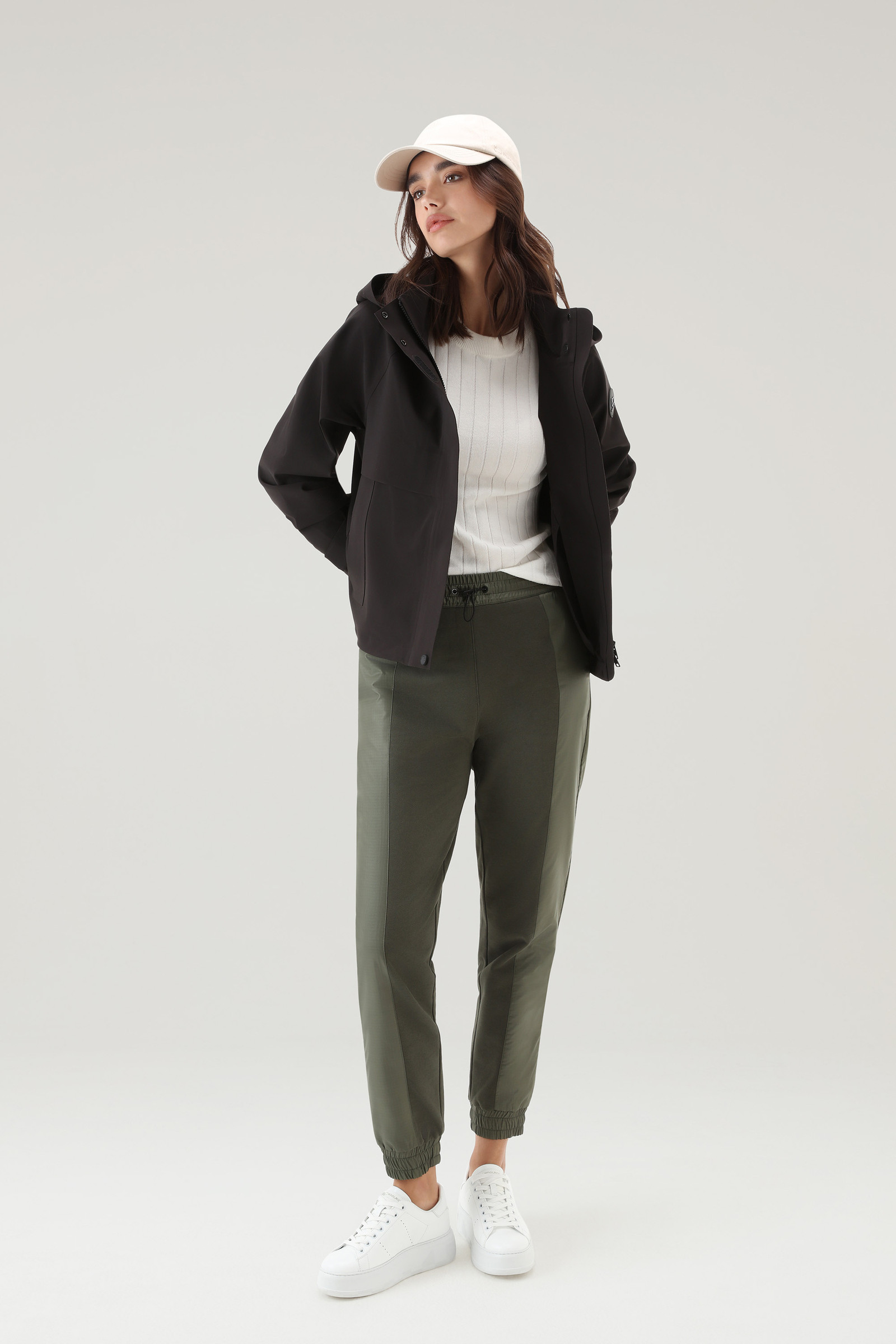 Jogger Pants in Pure Cotton and Ripstop nylon Green photo 2 | Woolrich