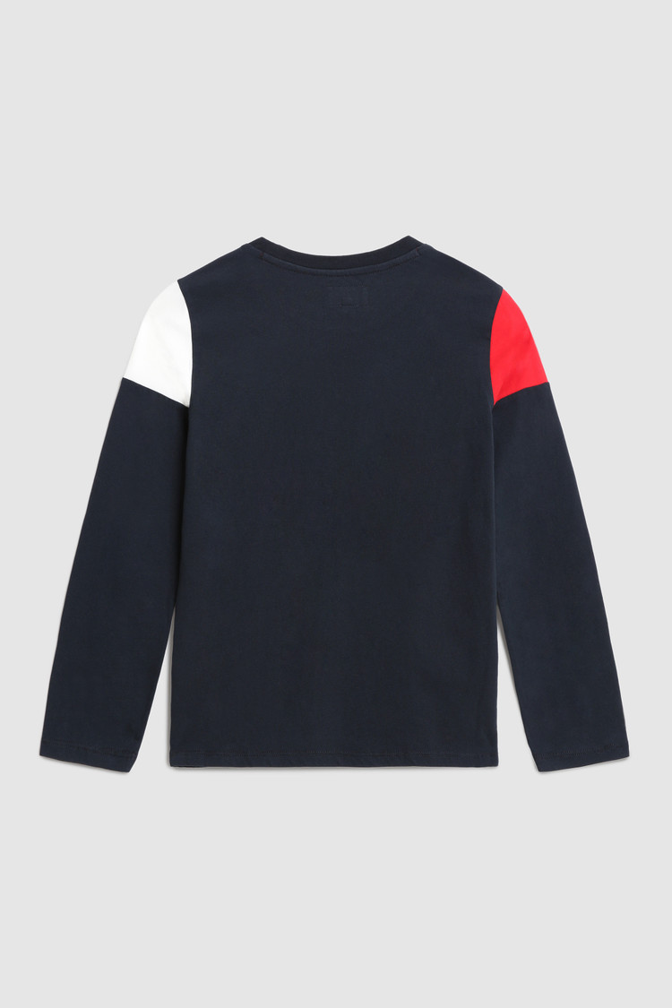 Camiseta de cuello redondo con bandera para niño