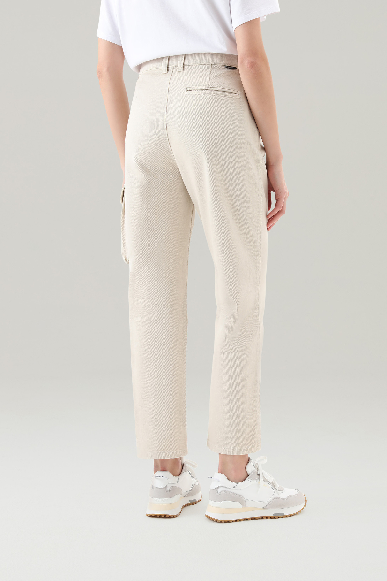 Pantaloni cargo tinti in capo in twill di puro cotone bianco photo 3 | Woolrich