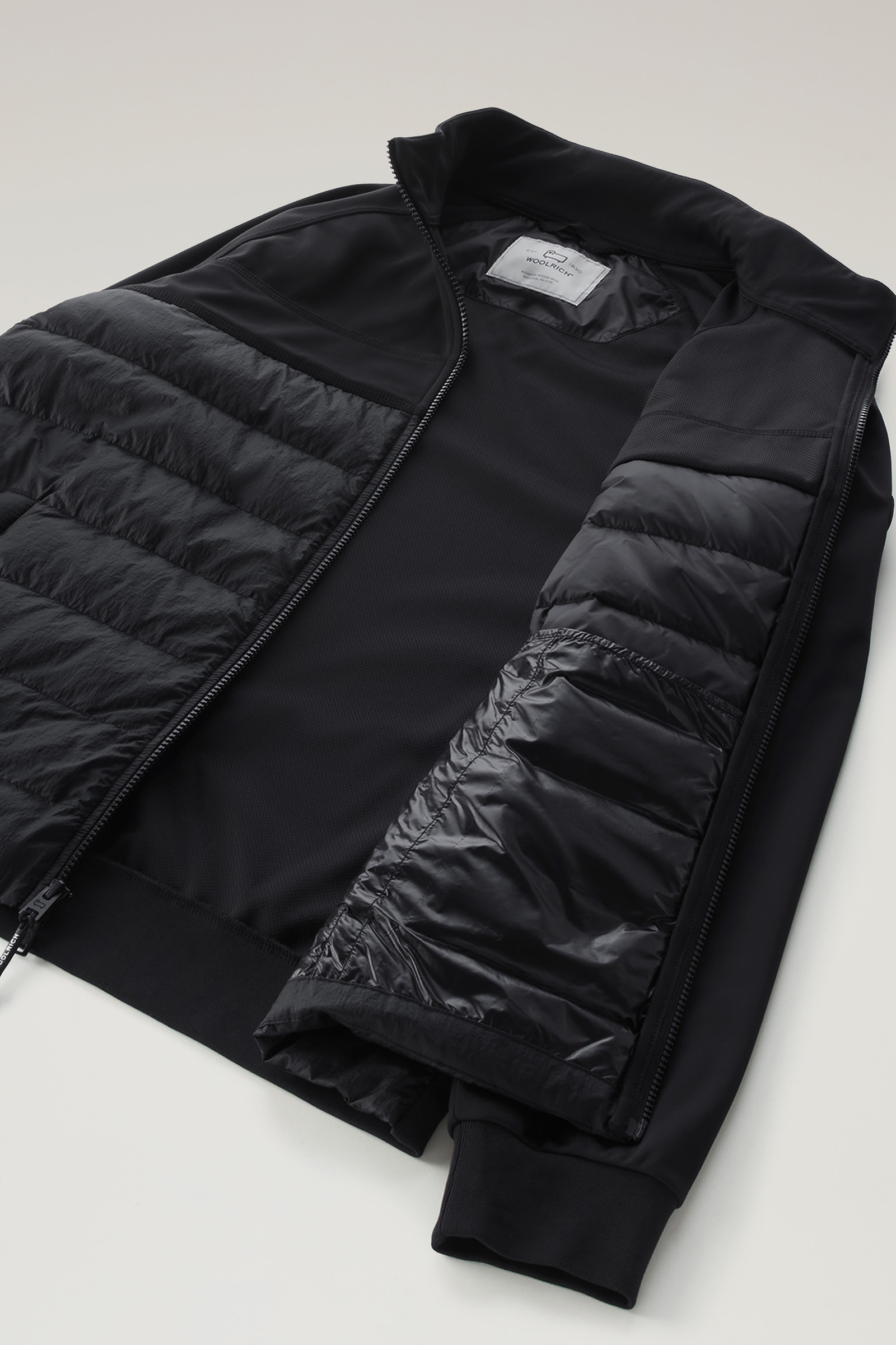 Hybrid Zip-up Sweatshirt in Softshell and Crinkle Nylon Black photo 9 | Woolrich