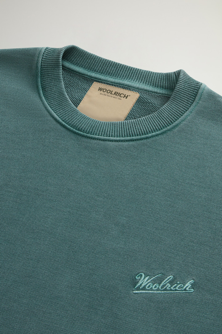 Garment-Dyed Crewneck Sweatshirt in Pure Cotton with Embroidered Logo Green photo 6 | Woolrich