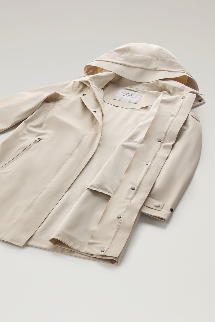 Trench in nylon High Tech con cappuccio staccabile Beige photo 7 | Woolrich