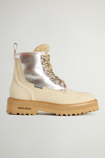 Main Combat Boots in Cowhide and Suede Beige | Woolrich