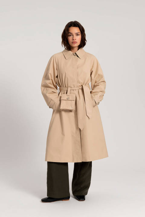 Trench Coat in Soft Byrd Cotton with Detachable Bag - Daniëlle Cathari / Woolrich Beige | Woolrich